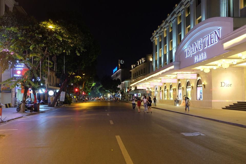 Hà Nội chính thức mở rộng phố đi bộ quanh Hồ Gươm ảnh 10