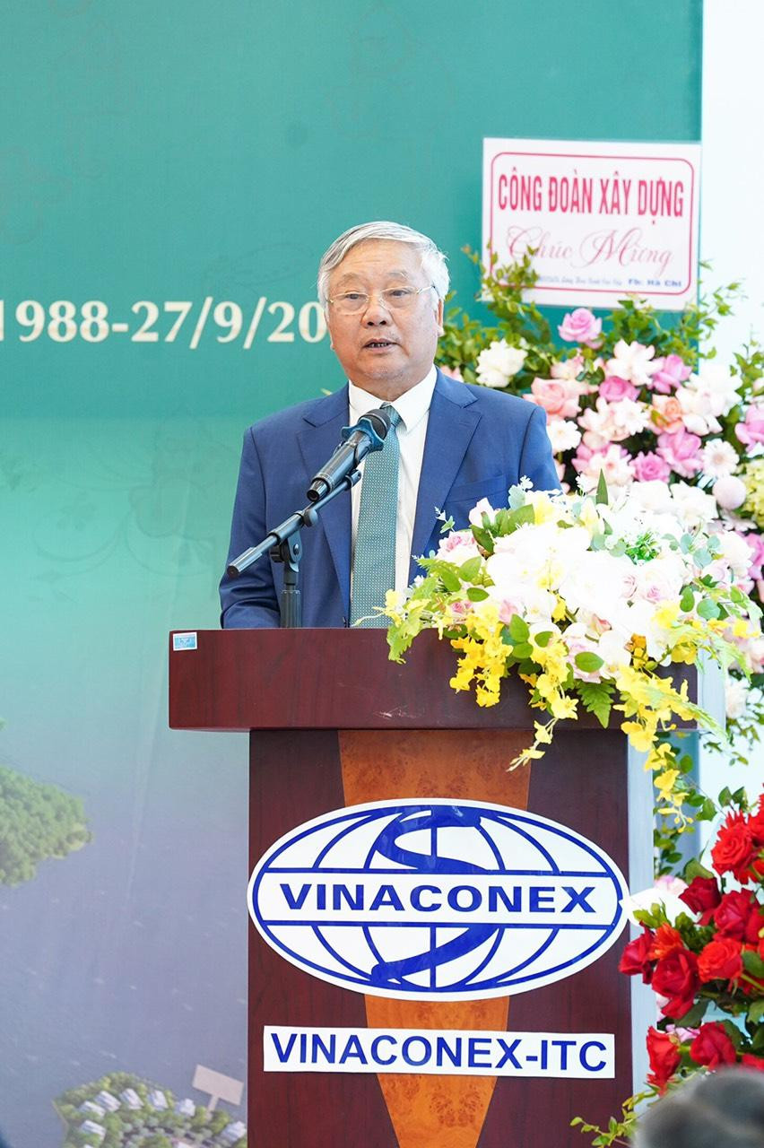 Ông Đào Ngọc Thanh, Chủ tịch TCT Vinaconex phát biểu tại Lễ ký kết