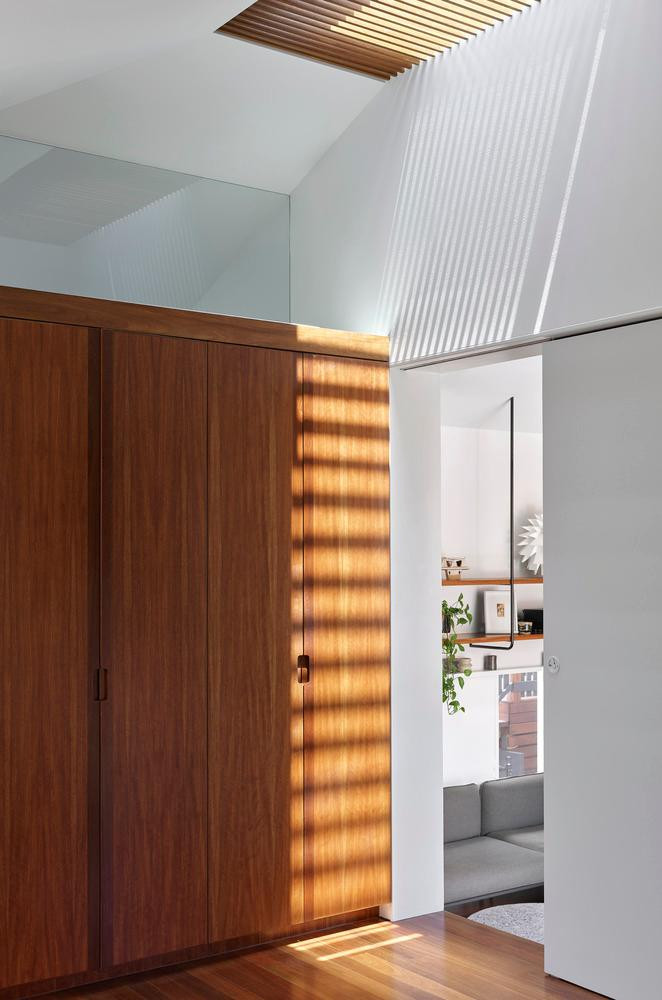 Khu vực riêng tư bao gồm phòng ngủ và phòng tắm nằm ở gian cao nhất trong khuôn viên ngôi nhà.