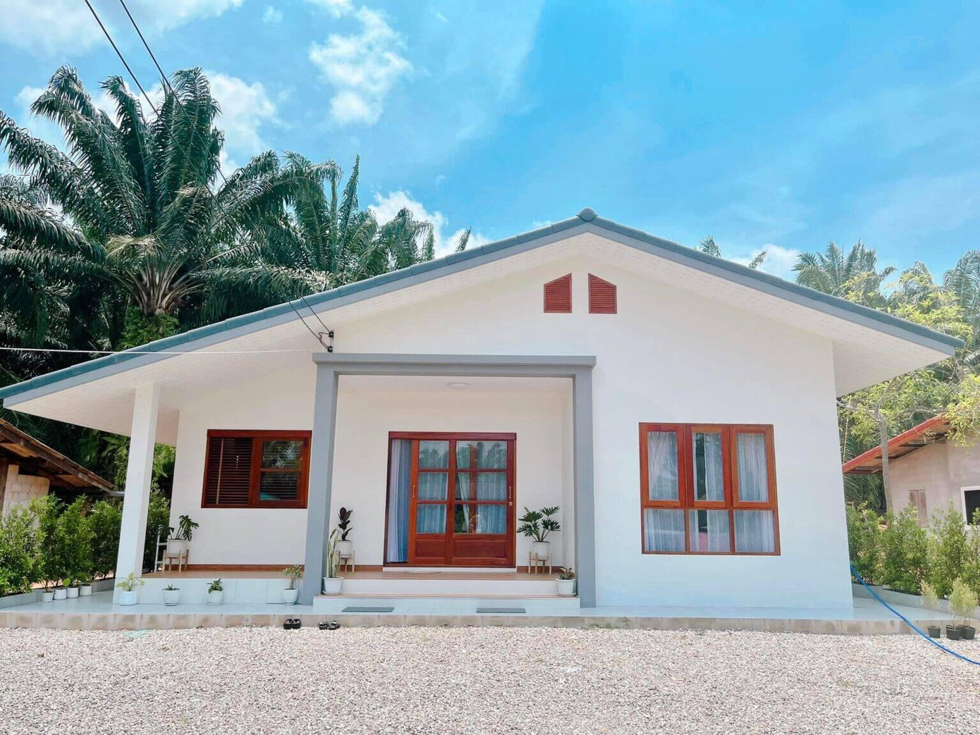 Căn nhà này là tổ ấm của một gia đình 3 thế hệ, được hoàn thiện với ngân sách khoảng 800 triệu đồng.