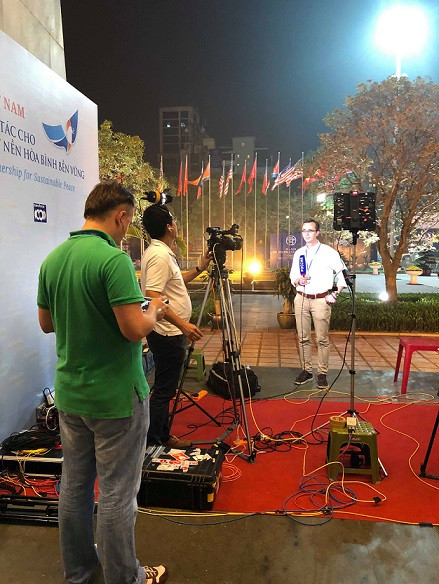 Hậu trường thượng đỉnh: Những 'trường quay' lúc nửa đêm ảnh 7