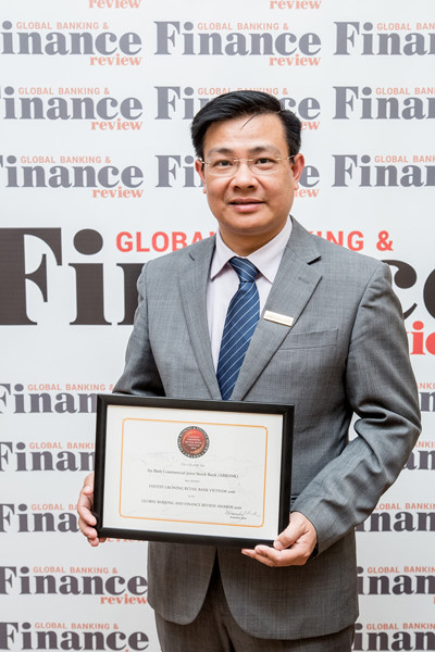 Abbank: Ngân hàng phát triển bán lẻ tốt nhất Việt Nam 2016 ảnh 2