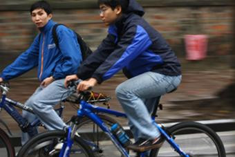 Hà Nội sáng mùng Một Tết ảnh 5