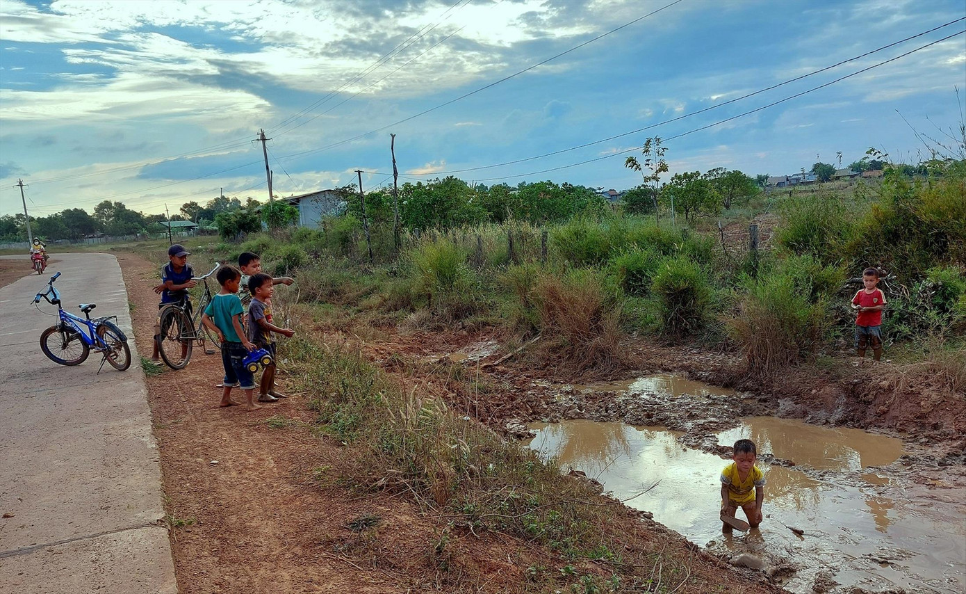 Những đứa trẻ xã Cư Kbang Những đứa trẻ xã Cư Kbang