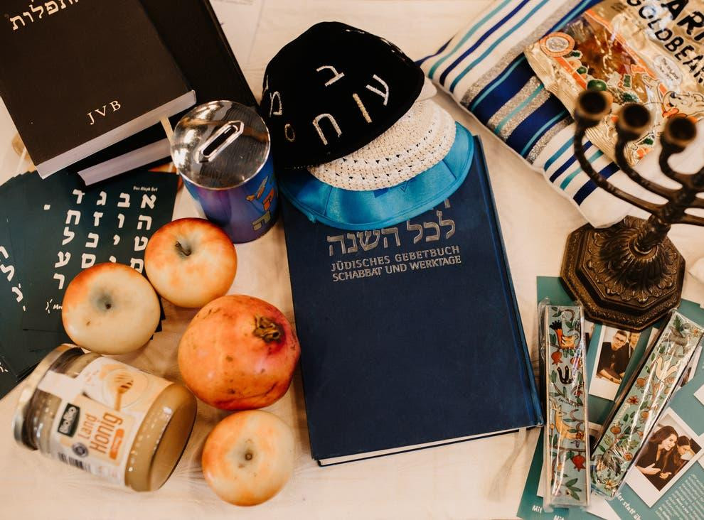 Một số vật dụng đặc trưng của người Do Thái