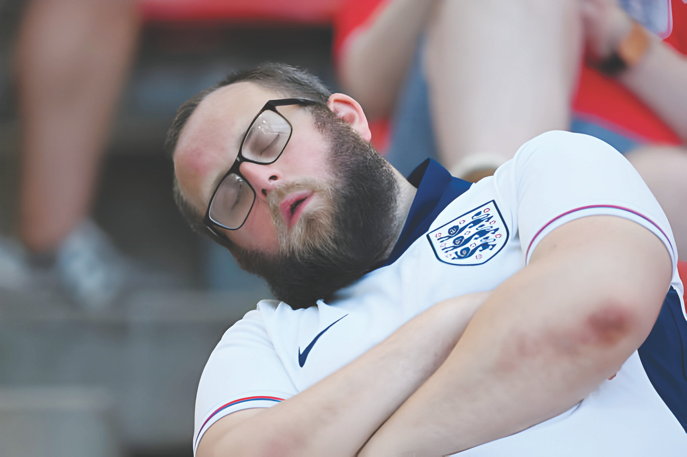Nhiều trận đấu tại EURO 2024 khiến người hâm mộ ngủ gật trên khán đài. Ảnh: Getty Images Nhiều trận đấu tại EURO 2024 khiến người hâm mộ ngủ gật trên khán đài. Ảnh: Getty Images