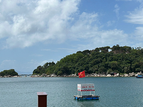 Di tích con tàu không số ở Vũng Rô