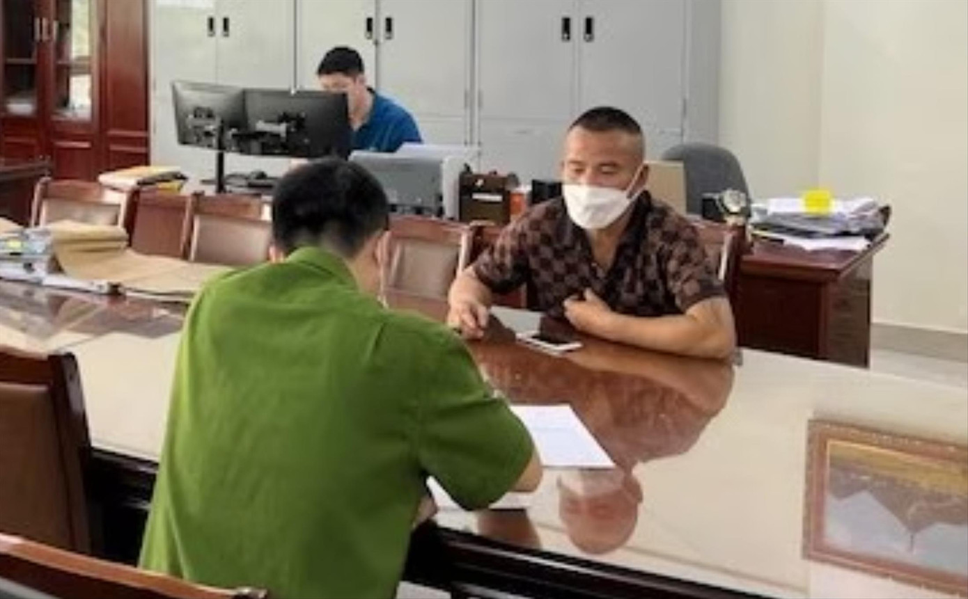 Đối tượng Mão tại cơ quan công an Đối tượng Mão tại cơ quan công an