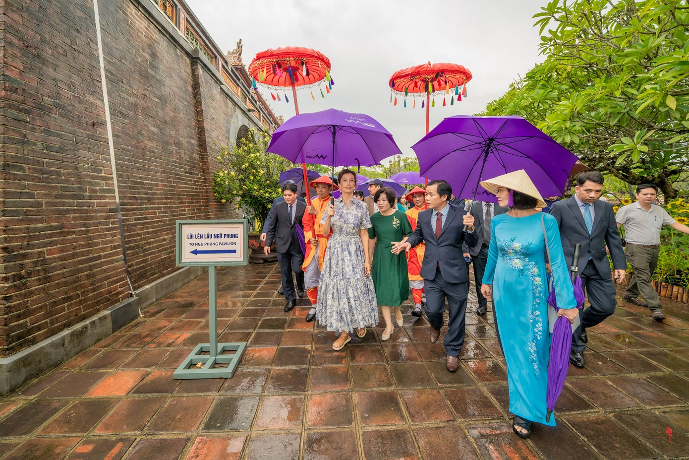Bà Audrey Azoulay, Tổng Giám đốc UNESCO, cùng đoàn công tác đến thăm quần thể di tích cố đô Huế ngày 7/9/2022 Ảnh: Chinhphu.vn