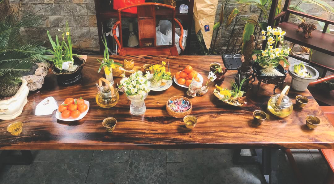 “Ăn tết thuỷ tiên”