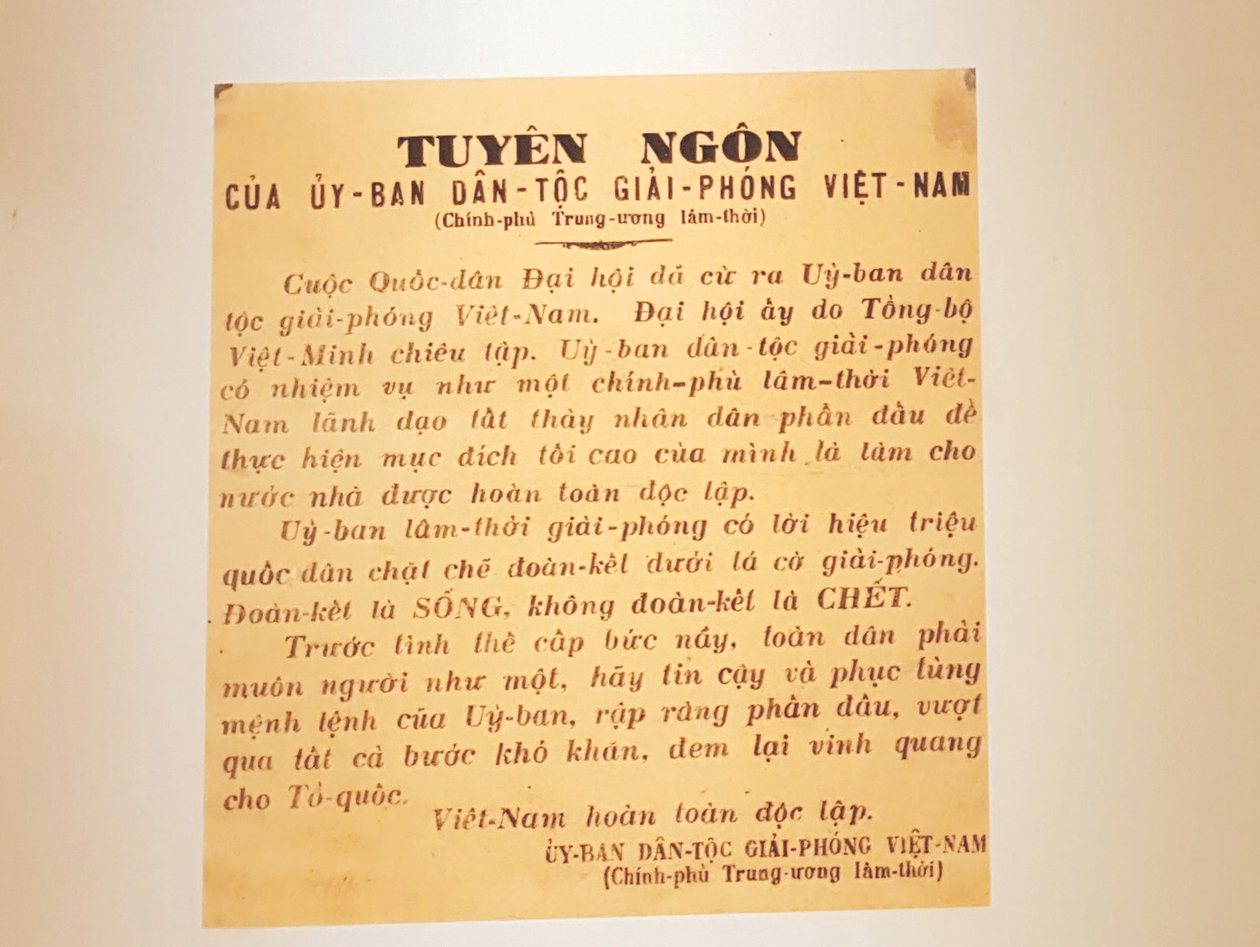 Tuyên ngôn của Ủy ban Dân tộc giải phóng Việt Nam. Ảnh: K.N