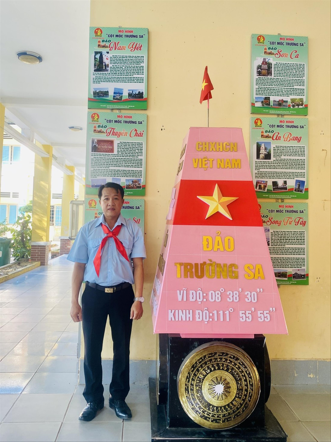 Giáo viên Tổng phụ trách Đội Nguyễn Huỳnh Trung Giang, Trường THCS Cầu Khởi