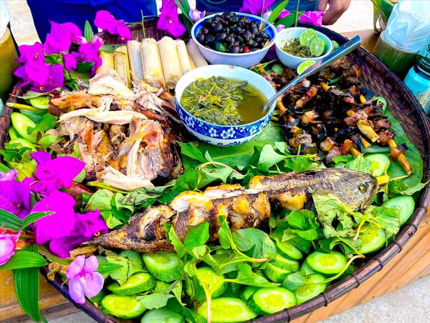 Những món ăn đơn giản, mộc mạc của người Xơ Đăng nhưng lại rất được thực khách ưu chuộng Những món ăn đơn giản, mộc mạc của người Xơ Đăng nhưng lại rất được thực khách ưu chuộng