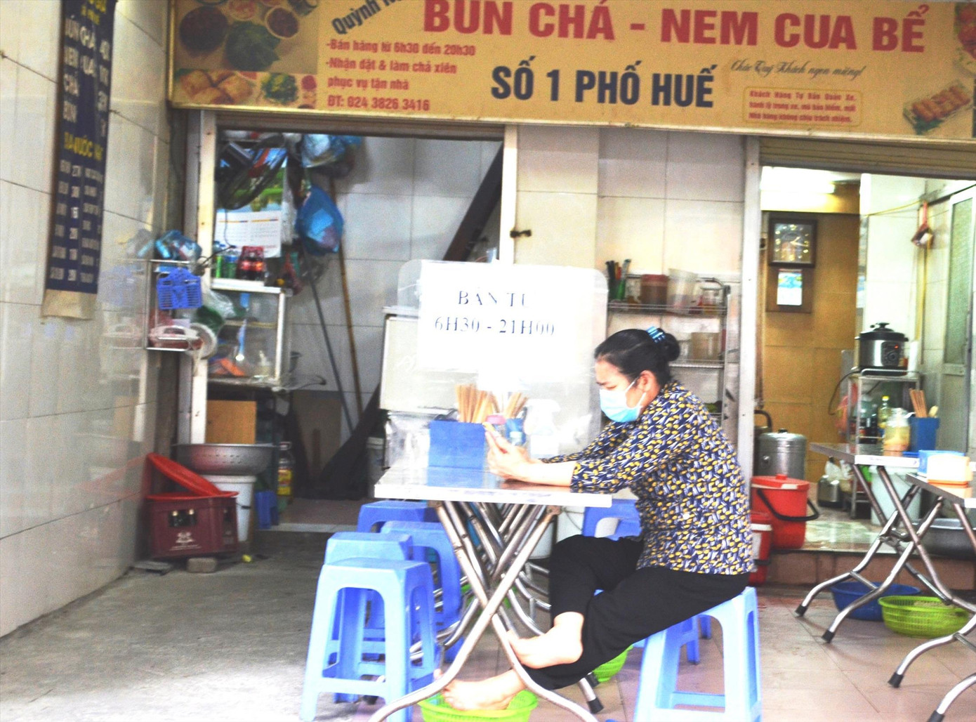 Chủ hàng quán lo âu, mong Hà Nội ứng phó hiệu quả với dịch bệnh để phục hồi phát triển kinh tế Chủ hàng quán lo âu, mong Hà Nội ứng phó hiệu quả với dịch bệnh để phục hồi phát triển kinh tế