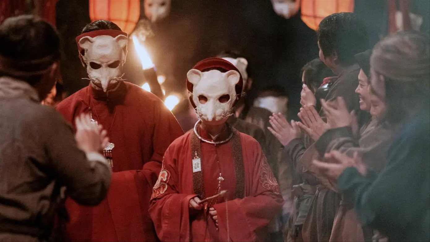 Phim Việt gần đây khai thác chất liệu tín ngưỡng dân gian Việt Nam có doanh thu khả quan