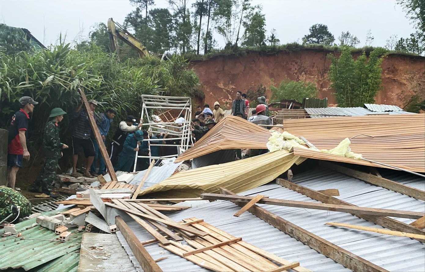 Hiện trường vụ sạt lở xảy ra ngày 15/7 Hiện trường vụ sạt lở xảy ra ngày 15/7