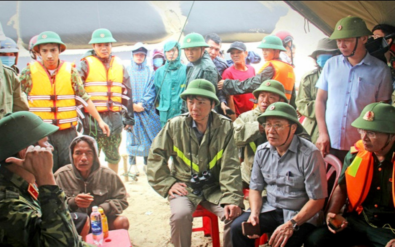 Tổ chỉ huy cứu nạn tiền phương cứu hộ tàu Vietship 01 Tổ chỉ huy cứu nạn tiền phương cứu hộ tàu Vietship 01