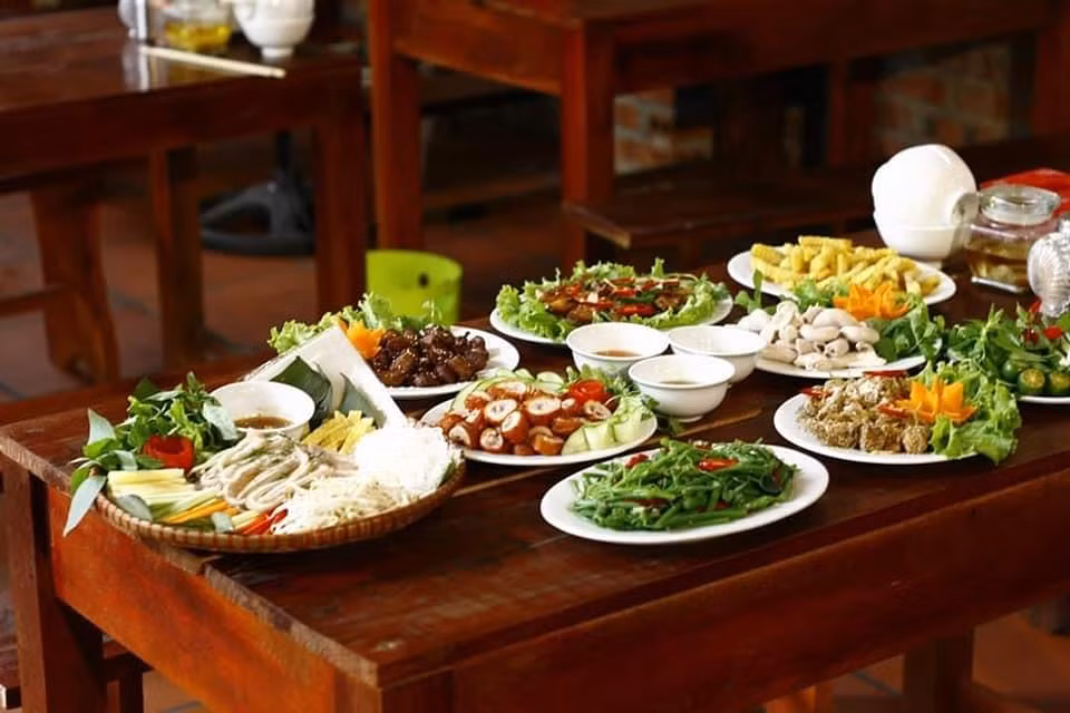 Mâm cỗ Lòng Cười