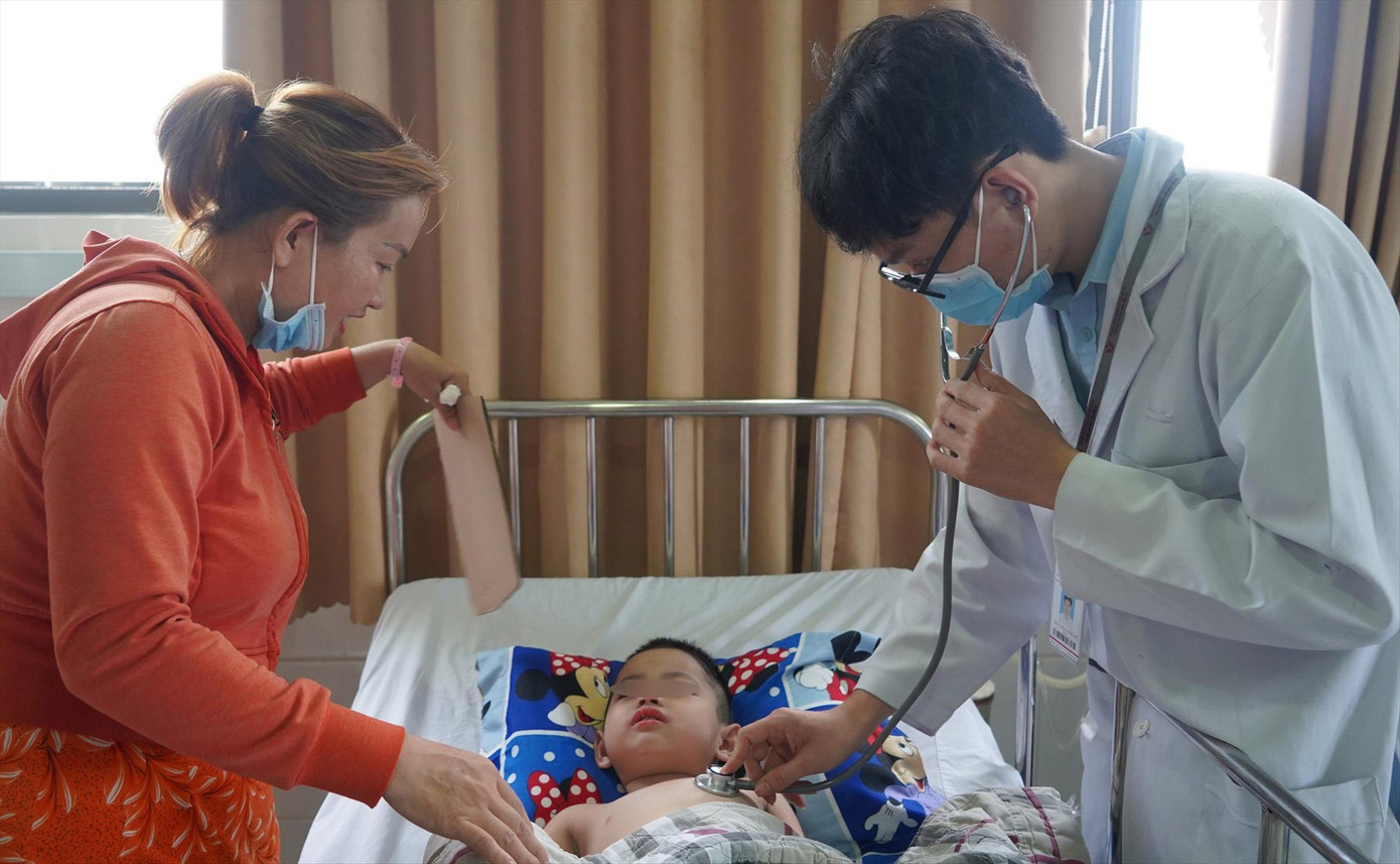 Bé trai 4 tuổi bị đột quỵ hậu COVID-19