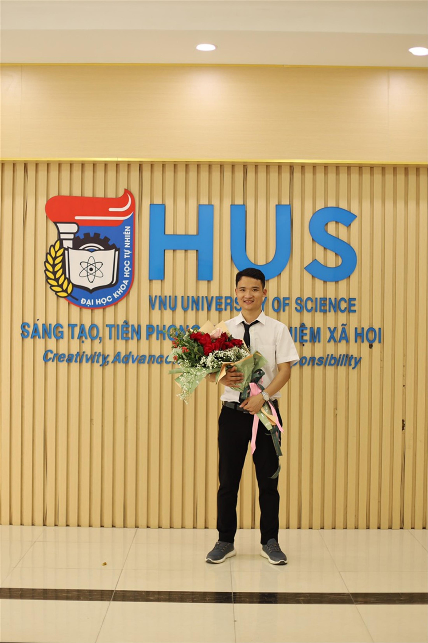 Bạn Đặng Thanh Trọng, thủ khoa xuất sắc tốt nghiệp ĐH Khoa học Tự nhiên-ĐHQG Hà Nội Bạn Đặng Thanh Trọng, thủ khoa xuất sắc tốt nghiệp ĐH Khoa học Tự nhiên-ĐHQG Hà Nội