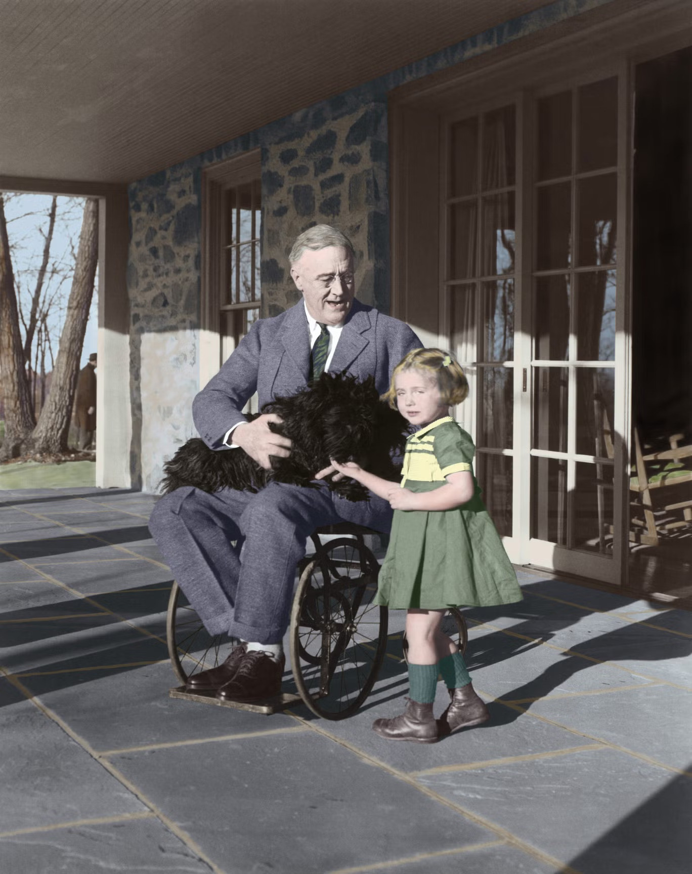 Cựu Tổng thống Franklin D. Roosevelt đã sử dụng xe lăn trong phần lớn nhiệm kỳ của ông