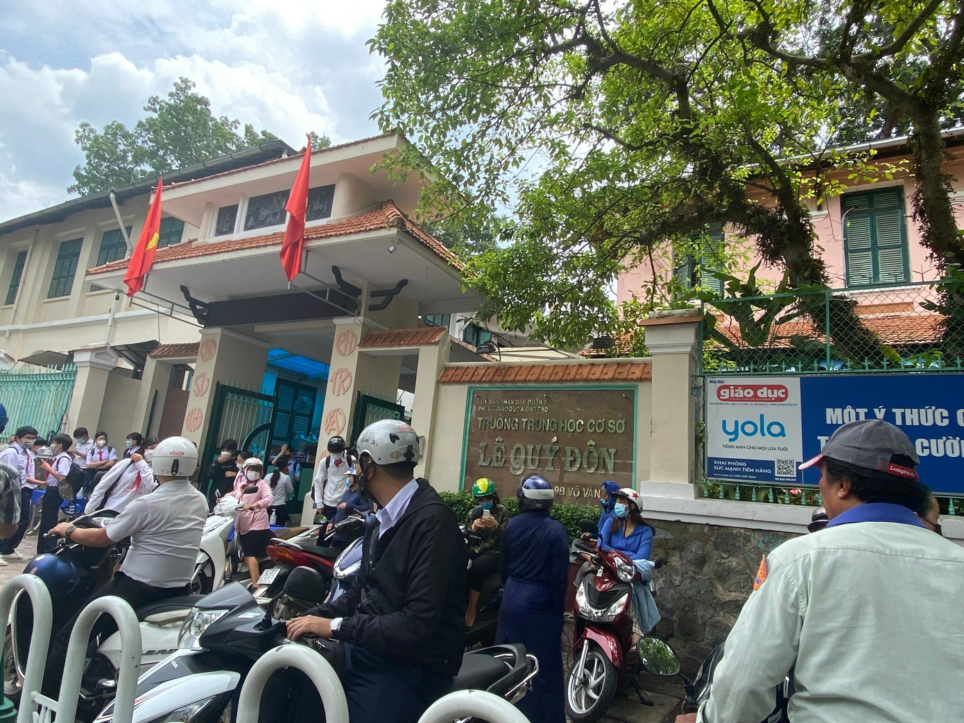 Trường THCS Lê Quý Đôn, quận 3, TPHCM nơi có lớp dự thu 270 triệu đồng tiền quỹ phụ huynh để chi nhiều khoản cho giáo viên Ảnh: Nguyễn Dũng Trường THCS Lê Quý Đôn, quận 3, TPHCM nơi có lớp dự thu 270 triệu đồng tiền quỹ phụ huynh để chi nhiều khoản cho giáo viên Ảnh: Nguyễn Dũng