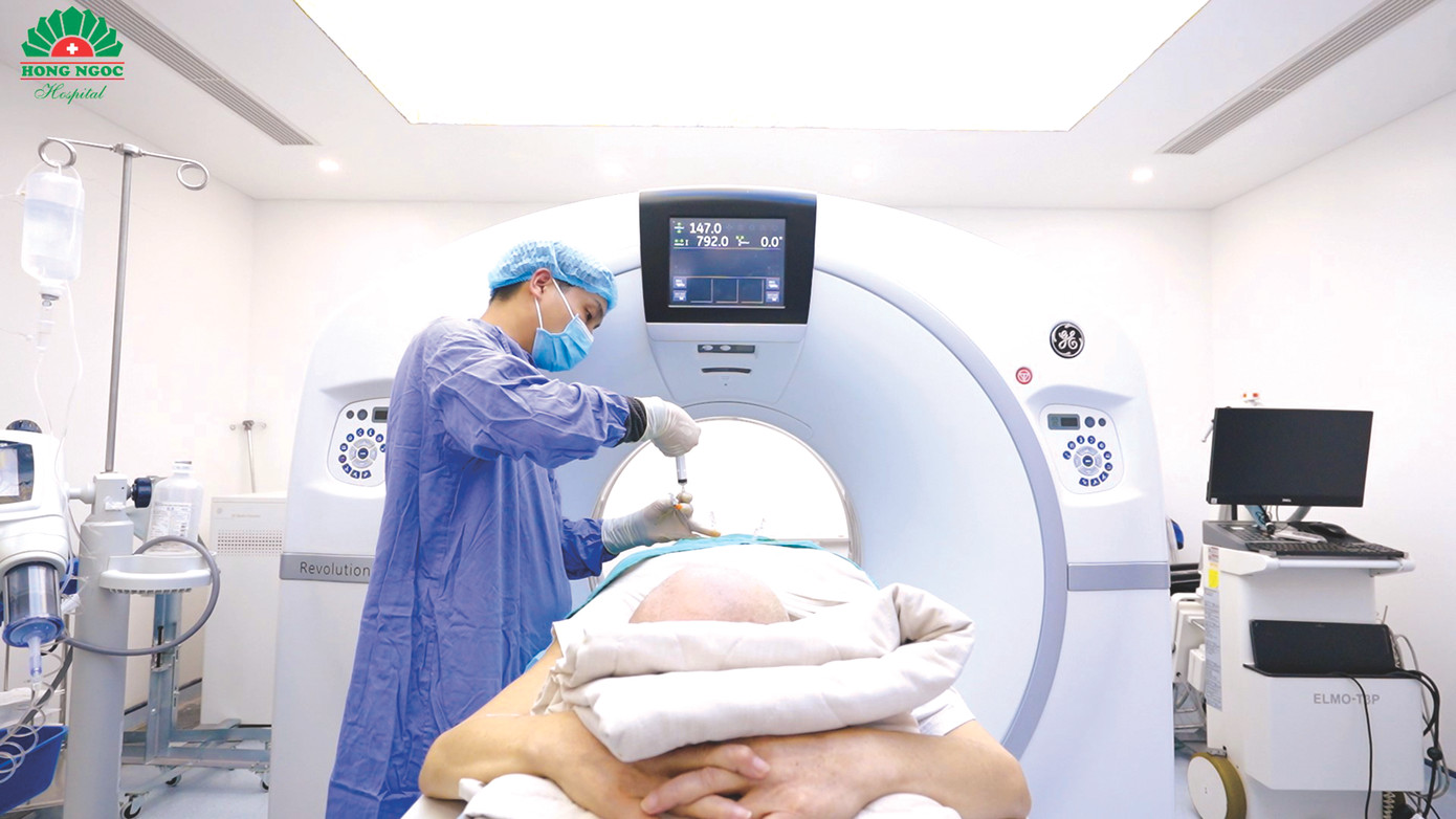 Ưu điểm của giảm đau bằng điện quang can thiệp là không phẫu thuật, không chảy máu, không gây mê và tác dụng nhanh