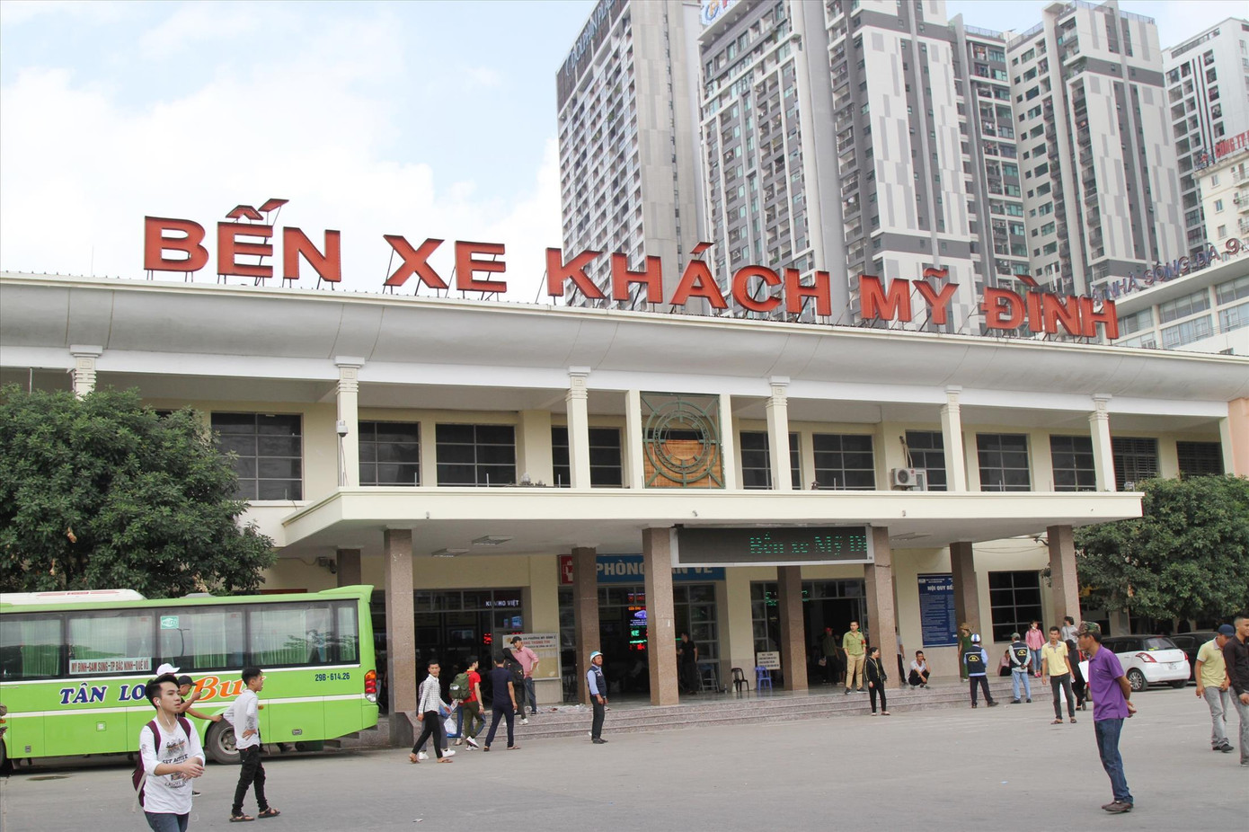 Bến xe Mỹ Đình theo quy hoạch sẽ được chuyển ra huyện Hoài Đức Ảnh: A.Trọng