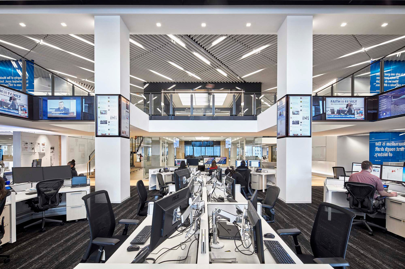 Tòa soạn The Washington Post ngày nay. Tính từ khi thành lập (ngày 6/12/1877) đến nay, tờ báo này giành giải Pulitzer 76 lần. Ảnh: Zonda Media Tòa soạn The Washington Post ngày nay. Tính từ khi thành lập (ngày 6/12/1877) đến nay, tờ báo này giành giải Pulitzer 76 lần. Ảnh: Zonda Media