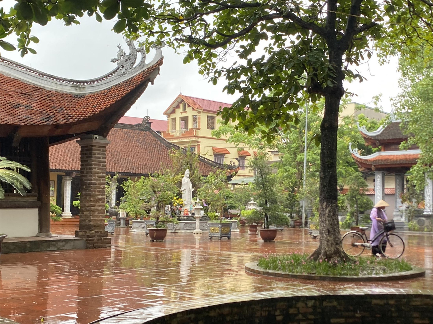 Một góc đình làng Lại Đà