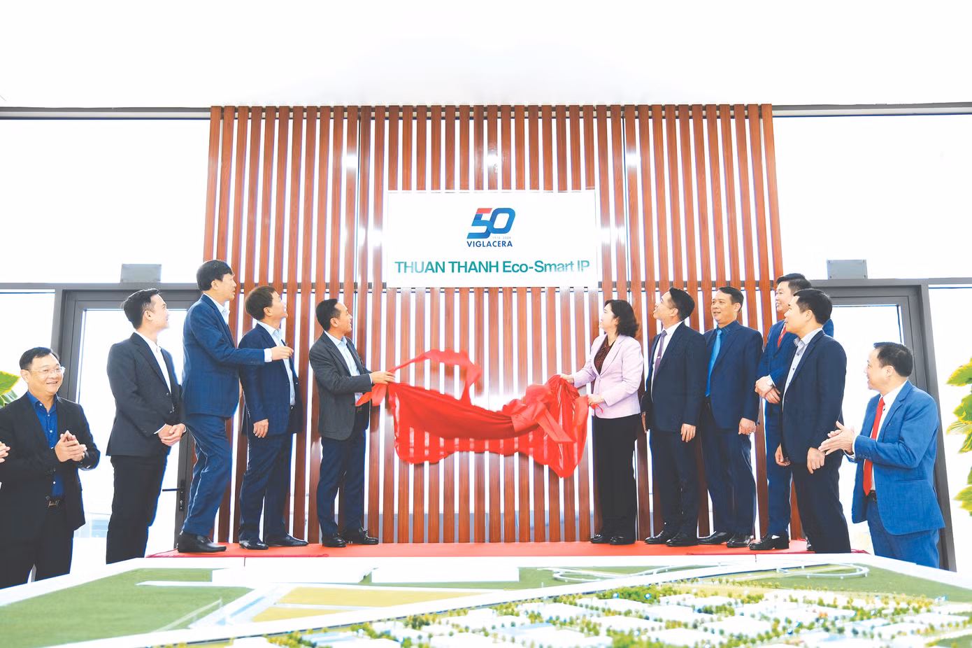 Công bố Thuan Thanh Eco-Smart IP sẽ là KCN đầu tiên của Viglacera bước vào thực hiện mục tiêu xanh và thông minh