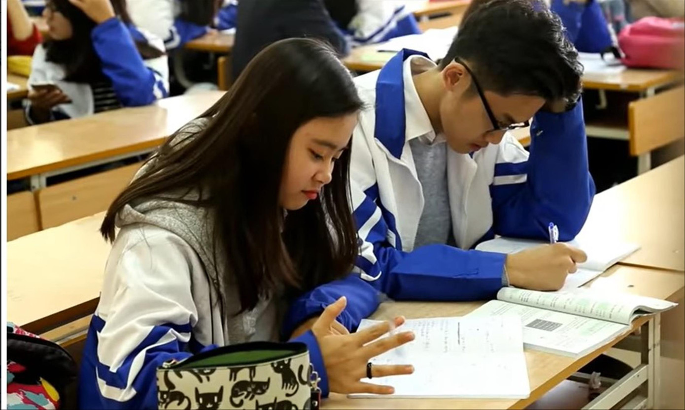 Một tiết học của học sinh trường THPT chuyên. Ảnh: Diệp An Một tiết học của học sinh trường THPT chuyên. Ảnh: Diệp An