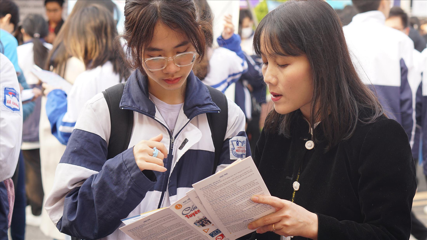 Bộ GD&amp;ĐT, các tỉnh, thành phố cần tìm hướng giải quyết vấn đề hỗ trợ kinh phí đào tạo giáo viên (ảnh: Nghiêm Huê).