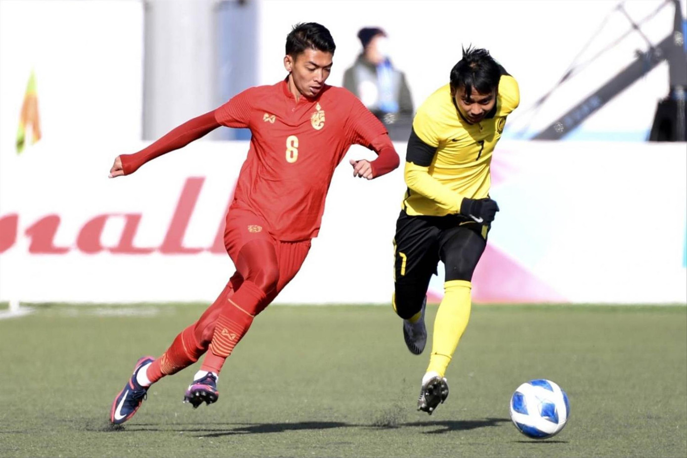 Gặp bầy hổ Malaya sẽ là “liều thuốc thử” cho ĐT Thái Lan trên hành trình chinh phục tấm Huy chương Vàng Gặp bầy hổ Malaya sẽ là “liều thuốc thử” cho ĐT Thái Lan trên hành trình chinh phục tấm Huy chương Vàng