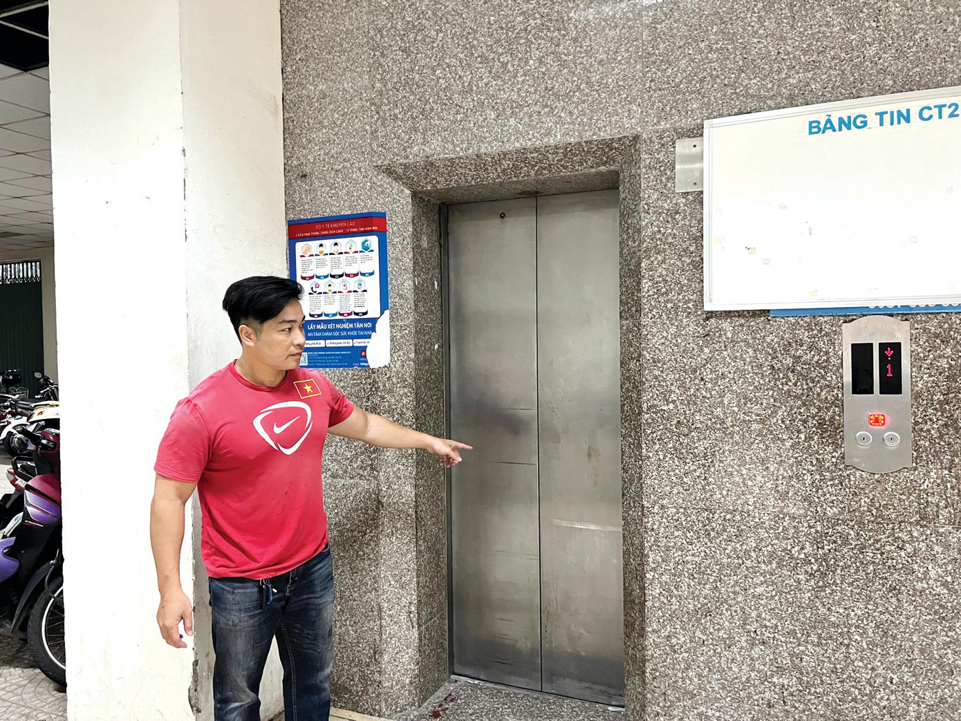 Thang máy dừng hoạt động