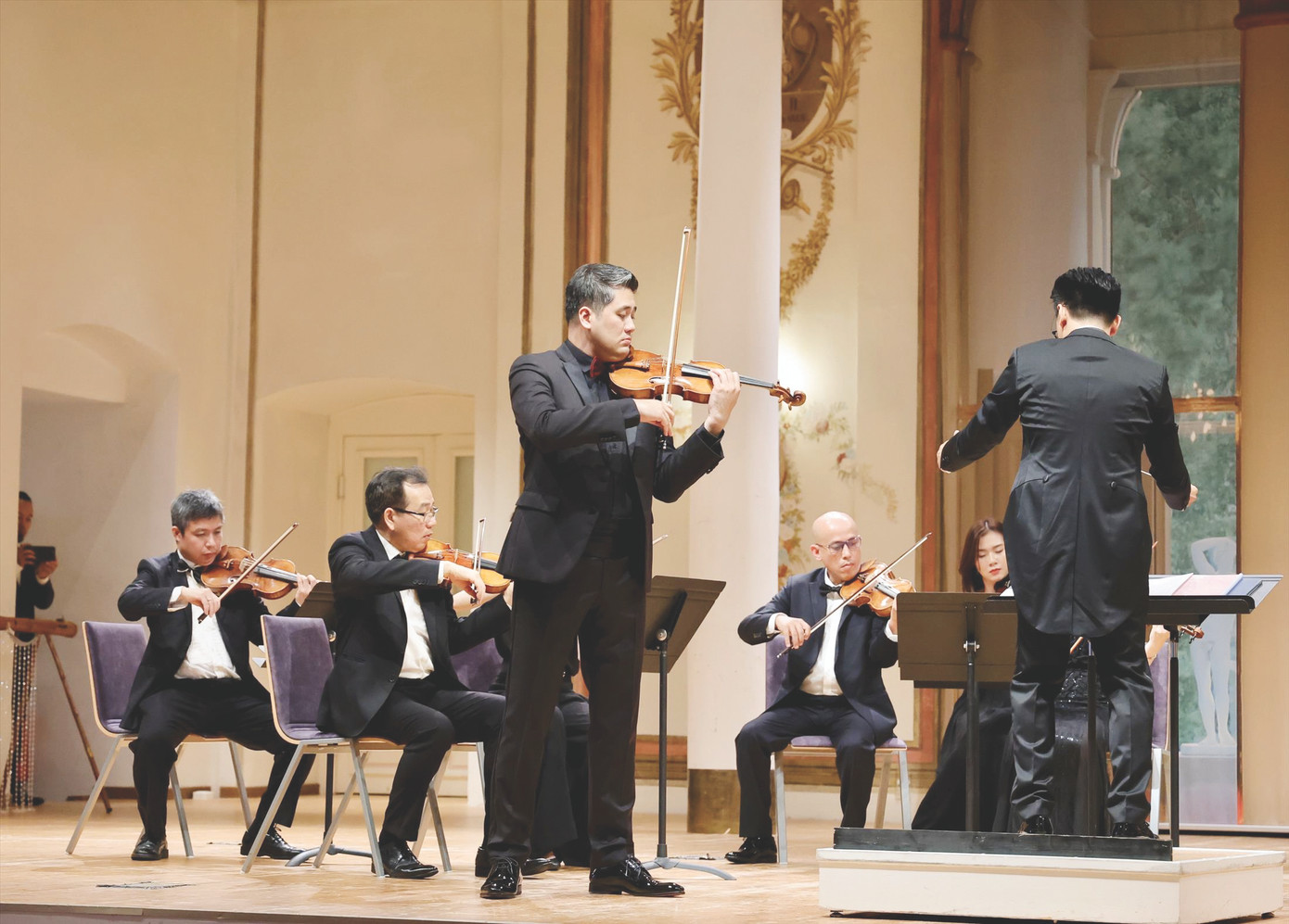 NSƯT Bùi Công Duy lần thứ hai được biểu diễn ở khán phòng Capella Paolina Ảnh: NVCC NSƯT Bùi Công Duy lần thứ hai được biểu diễn ở khán phòng Capella Paolina Ảnh: NVCC