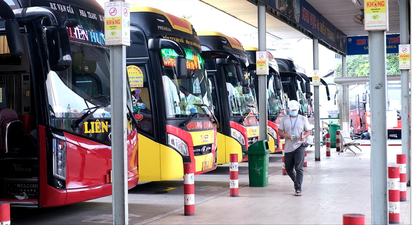 Cước vận tải giảm nhỏ giọt dù giá xăng giảm sâu Ảnh: HT