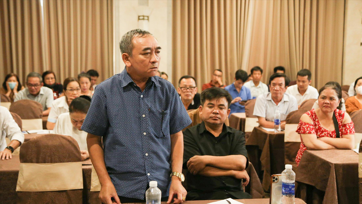 Khách hàng mệt mỏi vì đeo đuổi vụ khiếu kiện kéo dài Khách hàng mệt mỏi vì đeo đuổi vụ khiếu kiện kéo dài