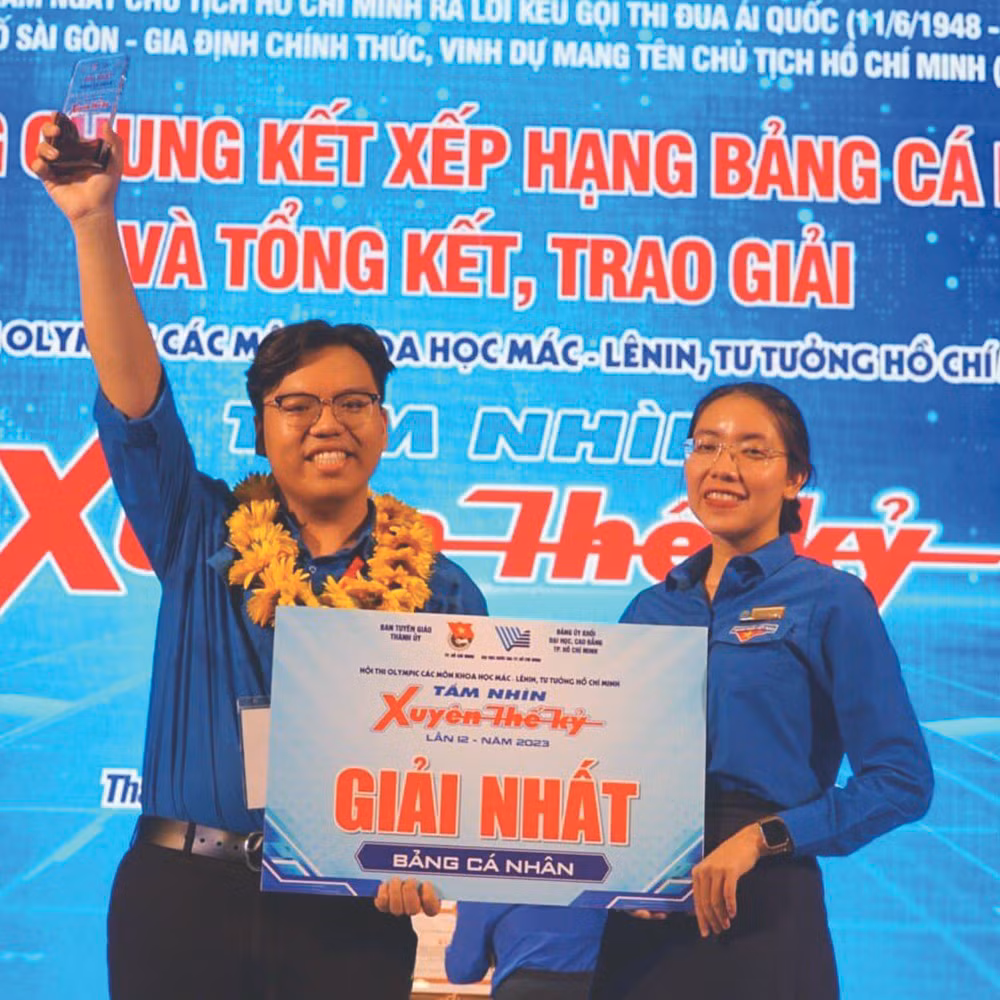 Trương Văn Hoài Khanh giành giải Nhất bảng cá nhân cuộc thi Tầm nhìn xuyên thế kỷ
