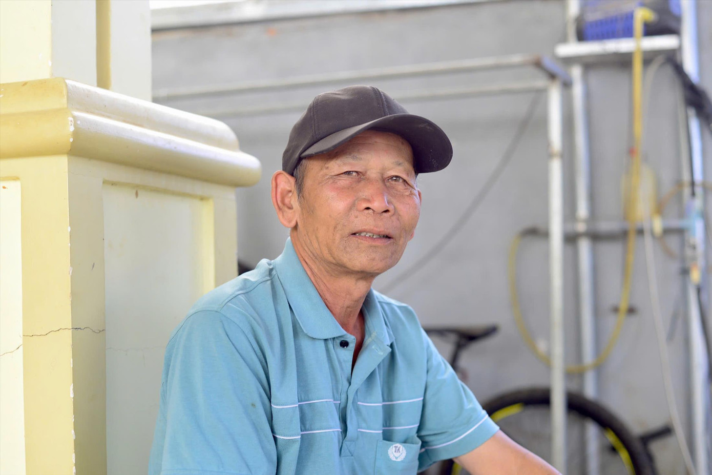 Ông K’Cu kể chuyện.