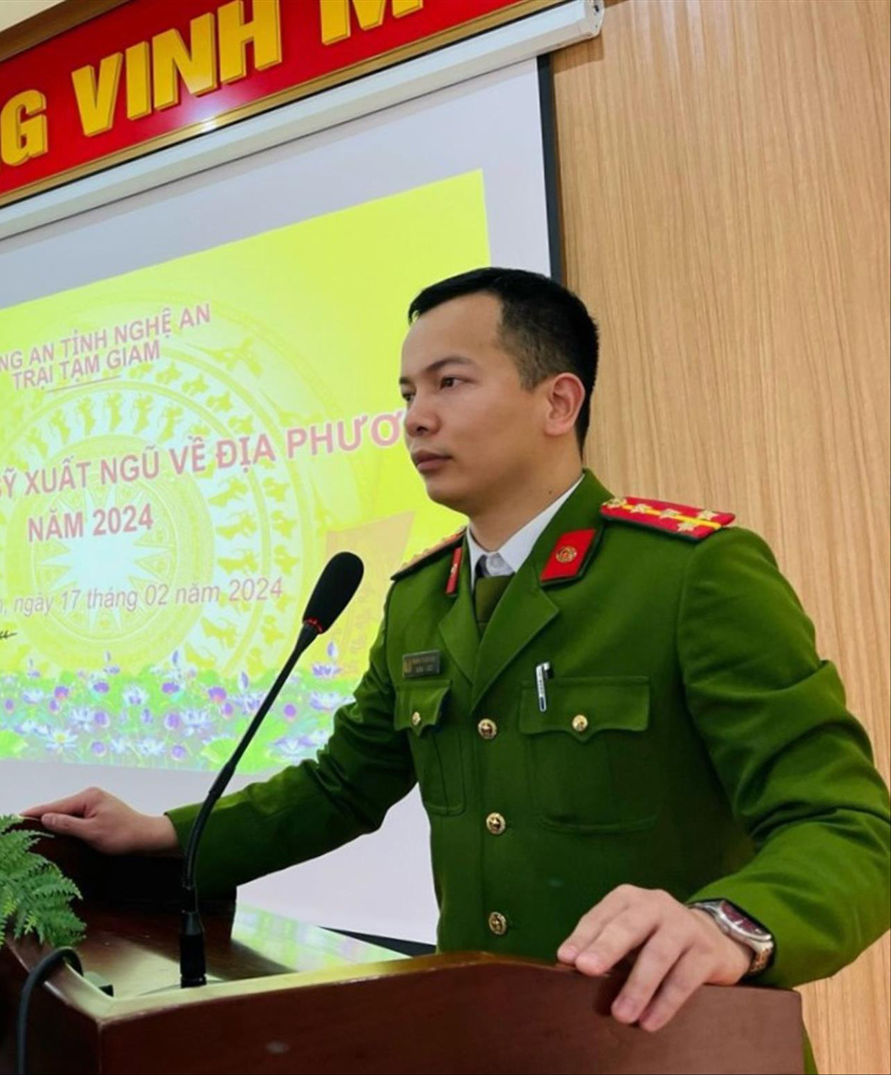 Đại úy Hoàng Thanh Đạt – Bí thư Đoàn cơ sở Trại Tạm giam Công an tỉnh Nghệ An Đại úy Hoàng Thanh Đạt – Bí thư Đoàn cơ sở Trại Tạm giam Công an tỉnh Nghệ An