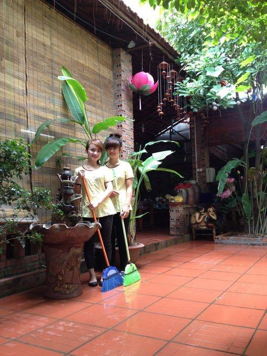 Một góc quán Lòng Cười Một góc quán Lòng Cười