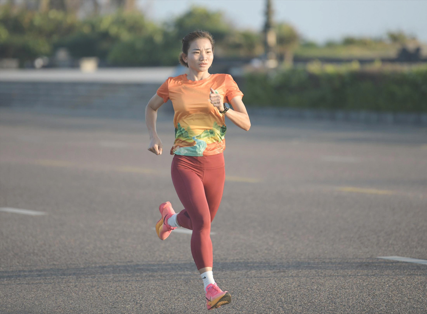 Nguyễn Thị Oanh có mặt ở Phú Yên sẵn sàng cho Tiền Phong Marathon. Ảnh: Như Ý Nguyễn Thị Oanh có mặt ở Phú Yên sẵn sàng cho Tiền Phong Marathon. Ảnh: Như Ý