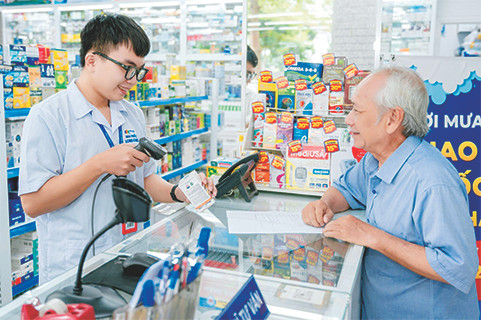 FPT Long Châu luôn nỗ lực ứng dụng công nghệ vào việc chăm sóc sức khỏe cộng đồng