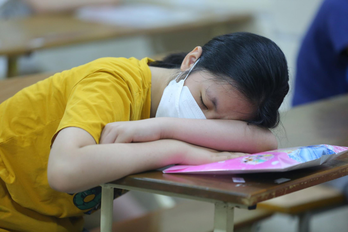 Các nhà giáo cho rằng, học sinh ngày nay chịu nhiều áp lực trong học tập lẫn cuộc sống