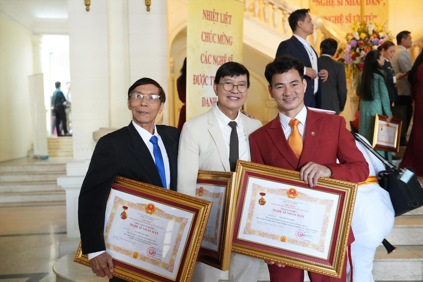 Nghệ sĩ mọi miền hội ngộ tại lễ trao tặng danh hiệu NSND, NSƯT sáng 6/3