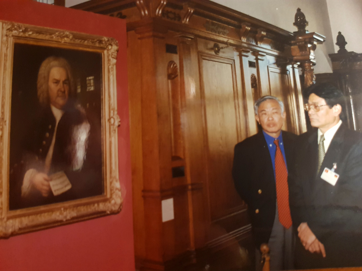 Ông Vũ Khoan trong bảo tàng nhạc sĩ thiên tài Johann Sebastian Bach Ông Vũ Khoan trong bảo tàng nhạc sĩ thiên tài Johann Sebastian Bach