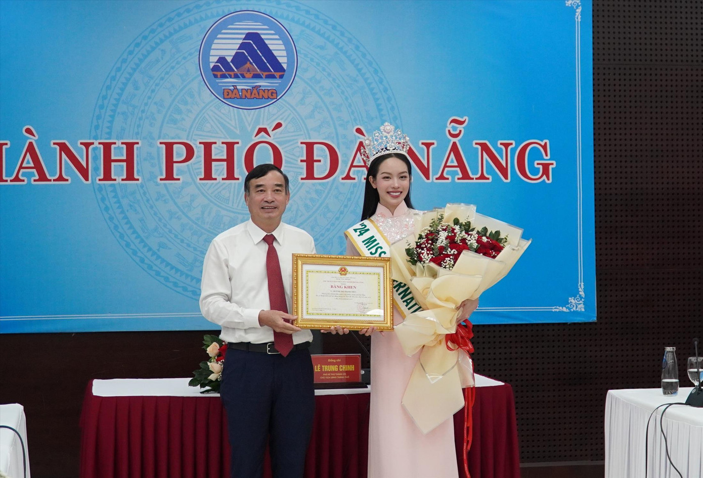 Hoa hậu Thanh Thủy nhận lời làm Đại sứ Du lịch cho Đà Nẵng. Ảnh: Thanh Hiền.