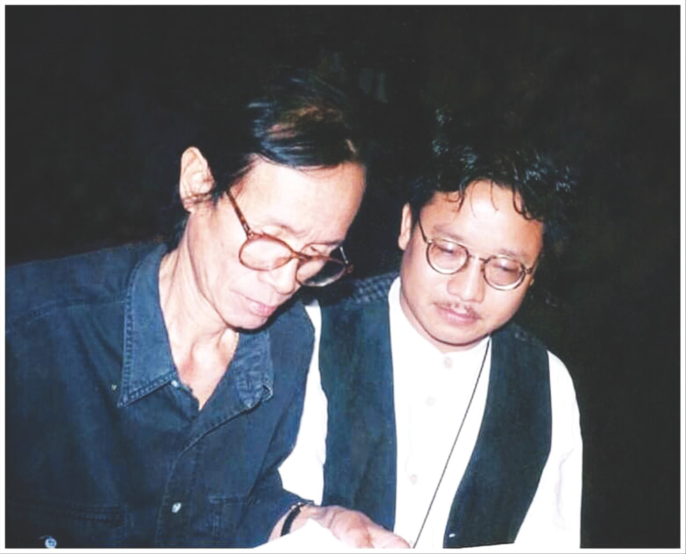 Nghệ sĩ Trần Mạnh Tuấn và Trịnh Công Sơn Ảnh tư liệu nghệ sĩ