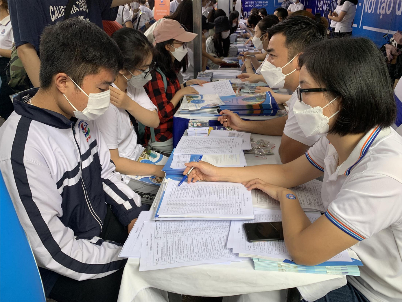 Các trường giảm phụ thuộc vào điểm thi tốt nghiệp khi tuyển sinh, điểm chuẩn sẽ hạ nhiệt. Ảnh: Nghiêm Huê